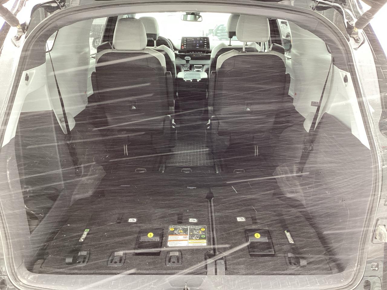 2023 Toyota Sienna XSE 7-Passenger FWD Photo