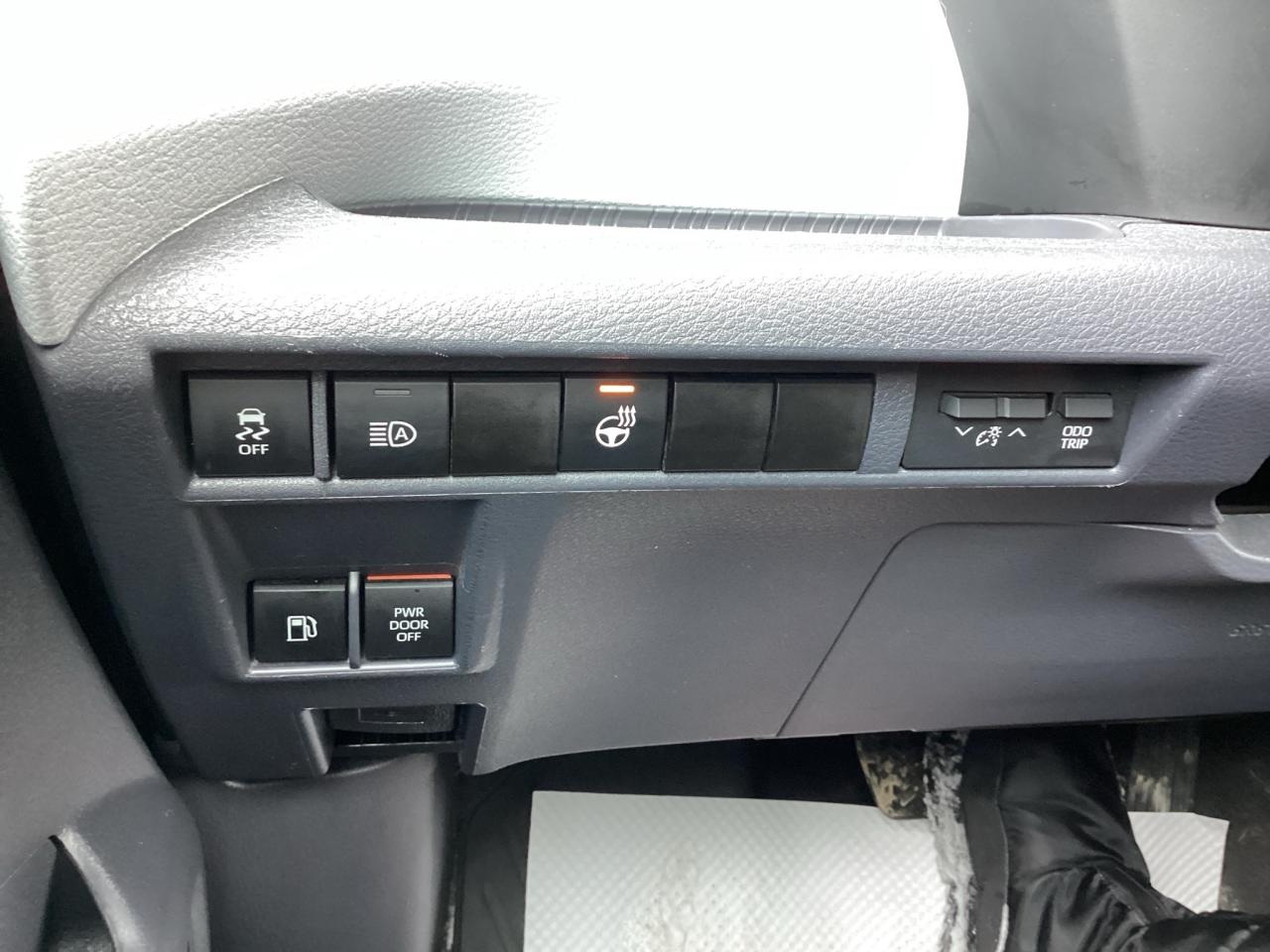 2023 Toyota Sienna XSE 7-Passenger FWD Photo