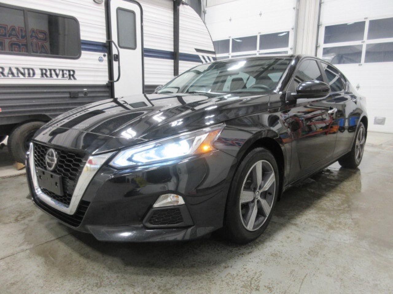 2022 Nissan Altima SE AWD, AUTOSTART, A/C, HTD. SEATS, CAMERA, 64K! Photo