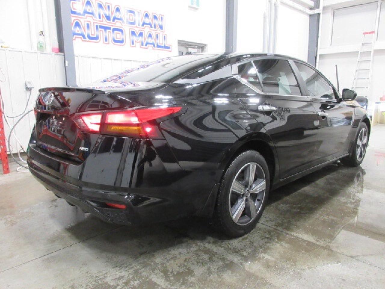 2022 Nissan Altima SE AWD, AUTOSTART, A/C, HTD. SEATS, CAMERA, 64K! Photo