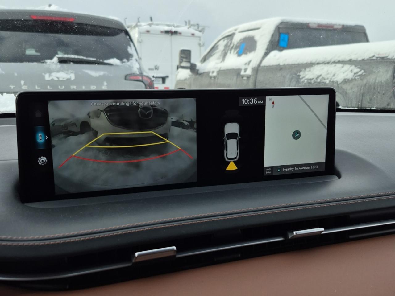 2023 Genesis GV70 2.5T ADVANCED - LTHR! NAV! BACK-UP CAM! BSM! PANO Photo