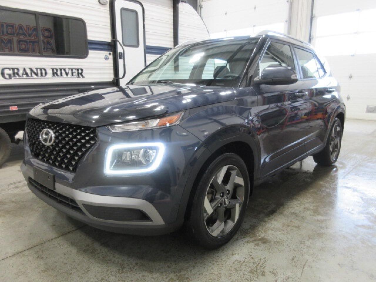 2021 Hyundai Venue ULTIMATE, NAV, ROOF, AUTOSTART, 143K! Photo