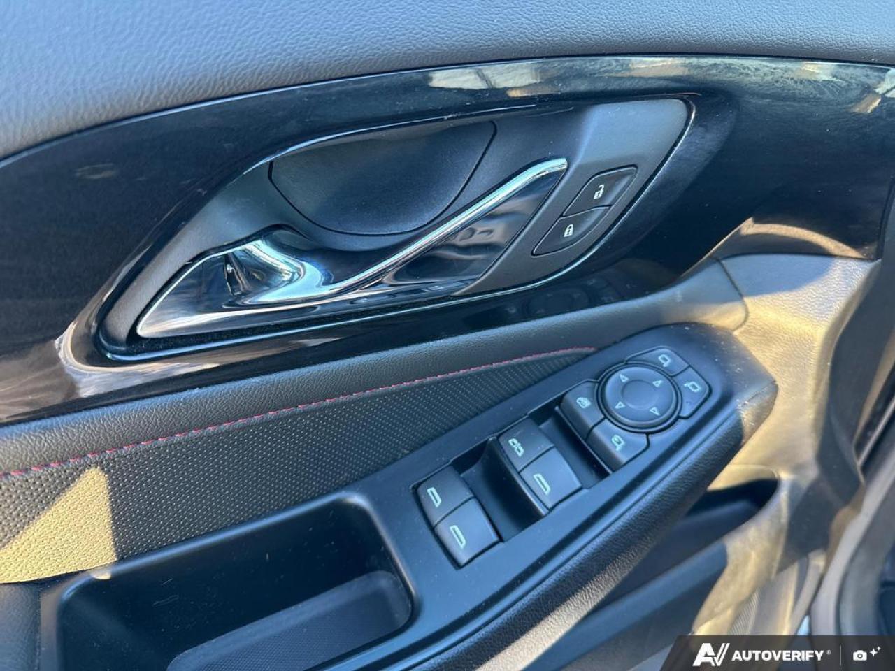 2023 Chevrolet Traverse RS AWD   ONE OWNER   NOCLAIMS   HTD WHEEL Photo