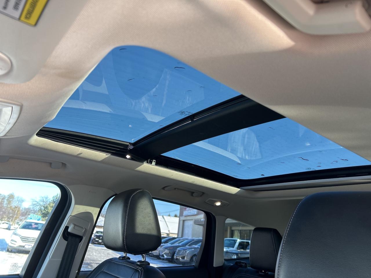 2017 Ford Escape Titanium LEATHER/NAV/SUNROOF CALL PICTON 114K KM'S Photo