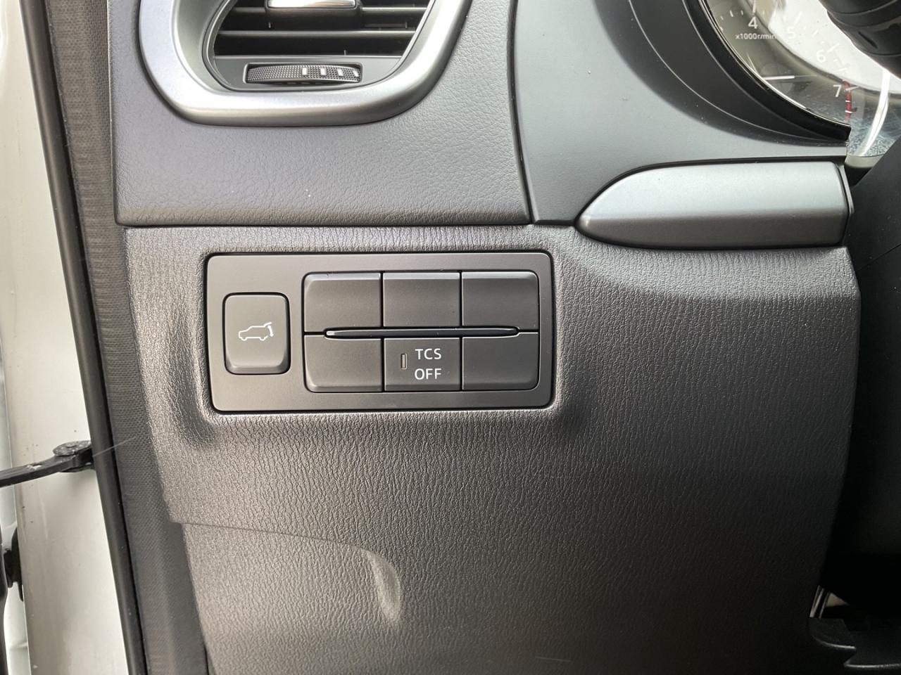 2018 Mazda CX-9 GS-L AWD - LTHR! NAV! BACK-UP CAM! BSM! 7 PASS! Photo