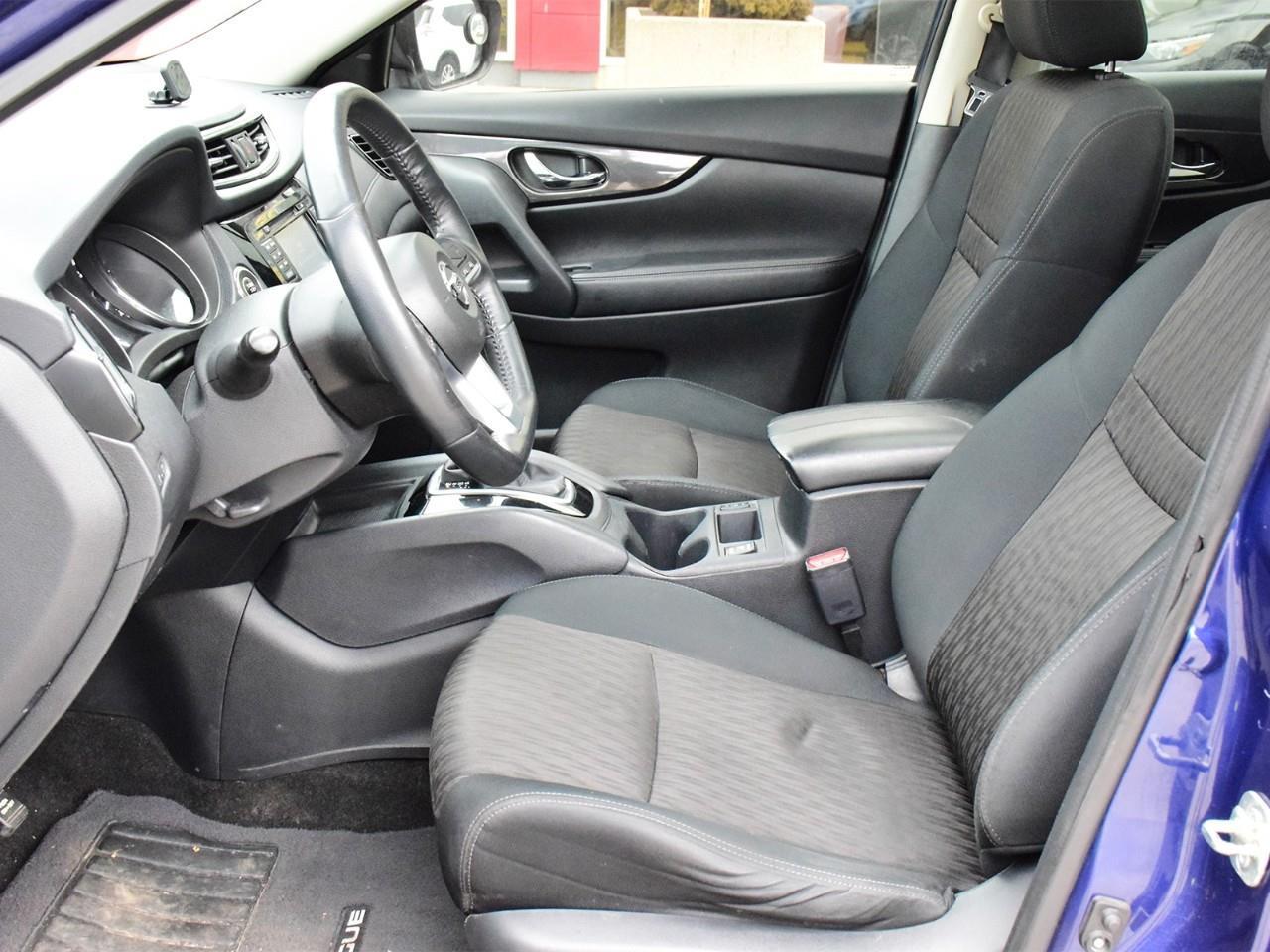 2017 Nissan Rogue  Photo