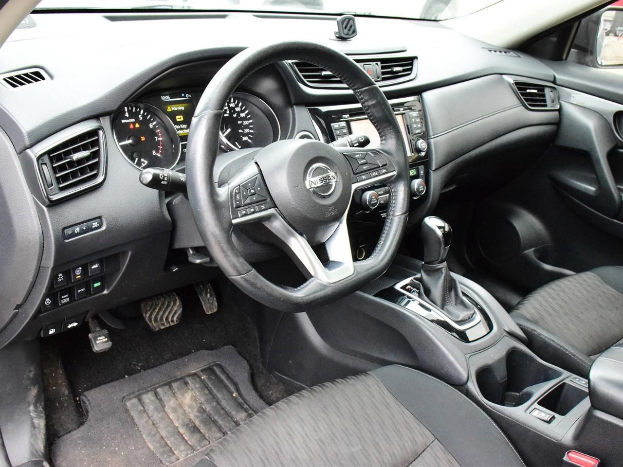 2017 Nissan Rogue  Photo