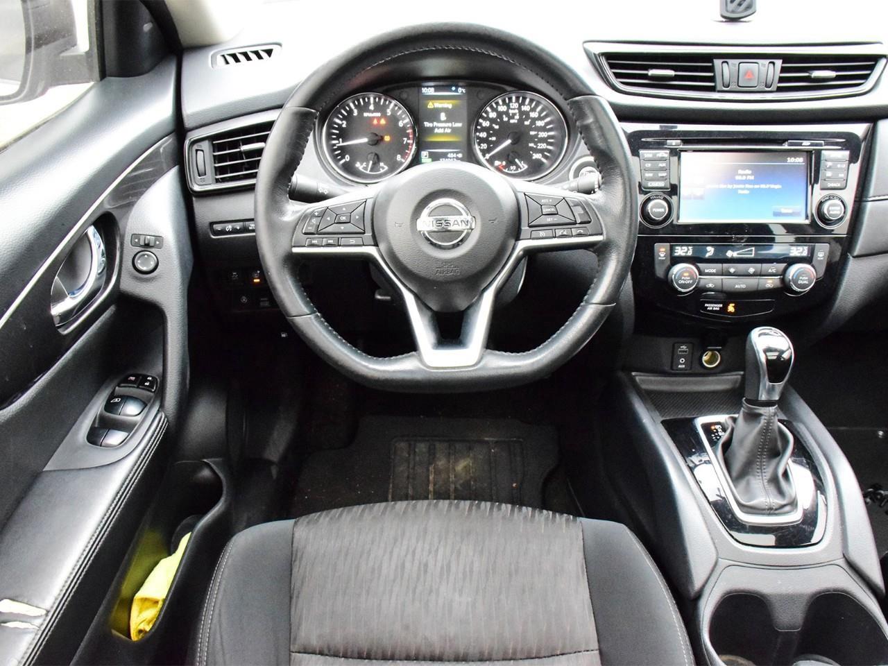 2017 Nissan Rogue  Photo