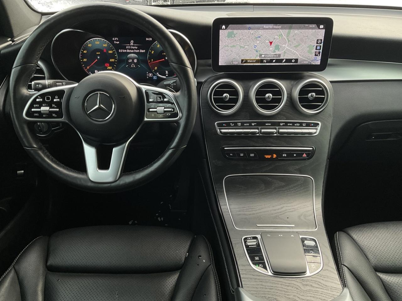 2020 Mercedes-Benz GLC-Class GLC300 4MATIC - LTHR! NAV! BACK-UP CAM! BSM! PANO Photo