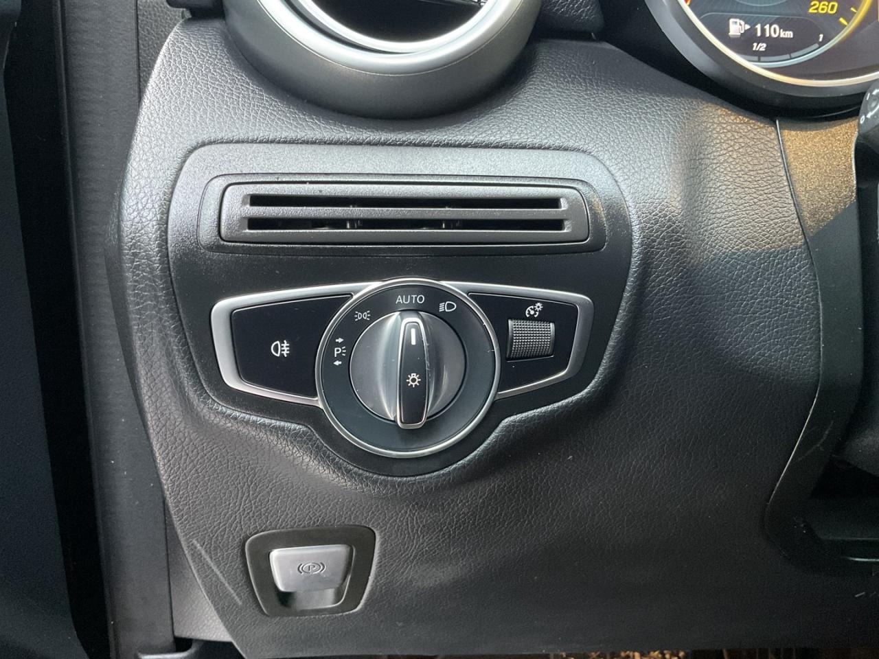 2020 Mercedes-Benz GLC-Class GLC300 4MATIC - LTHR! NAV! BACK-UP CAM! BSM! PANO Photo