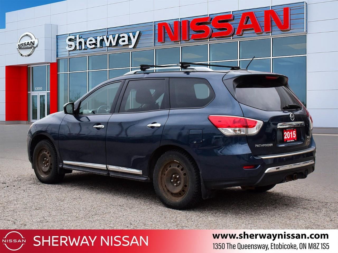 2015 Nissan Pathfinder  Photo