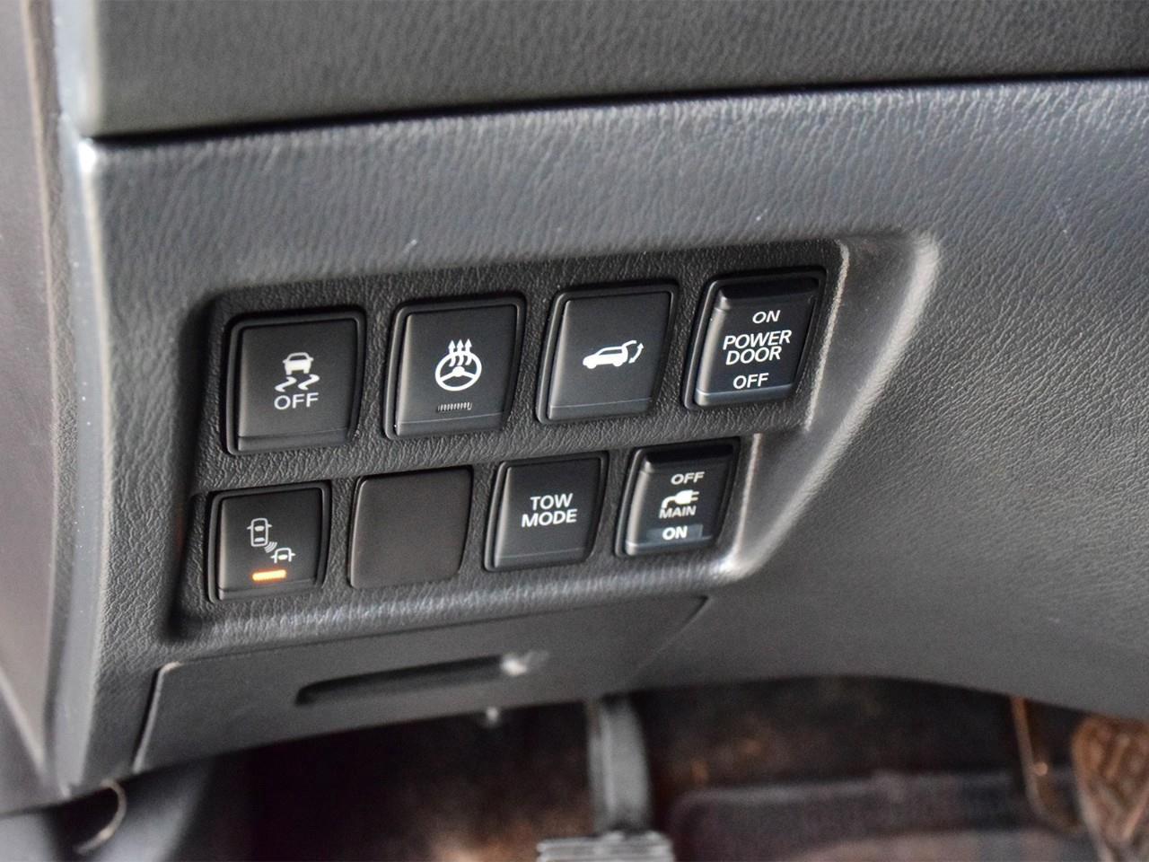 2015 Nissan Pathfinder  Photo