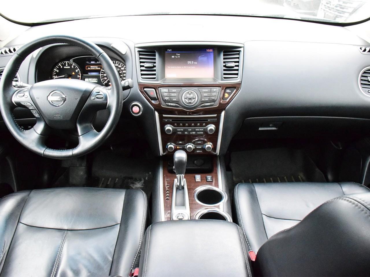 2015 Nissan Pathfinder  Photo