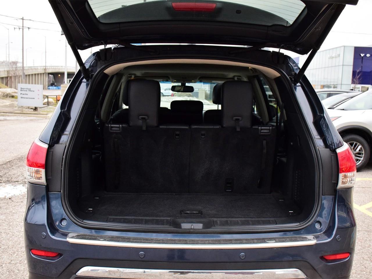 2015 Nissan Pathfinder  Photo