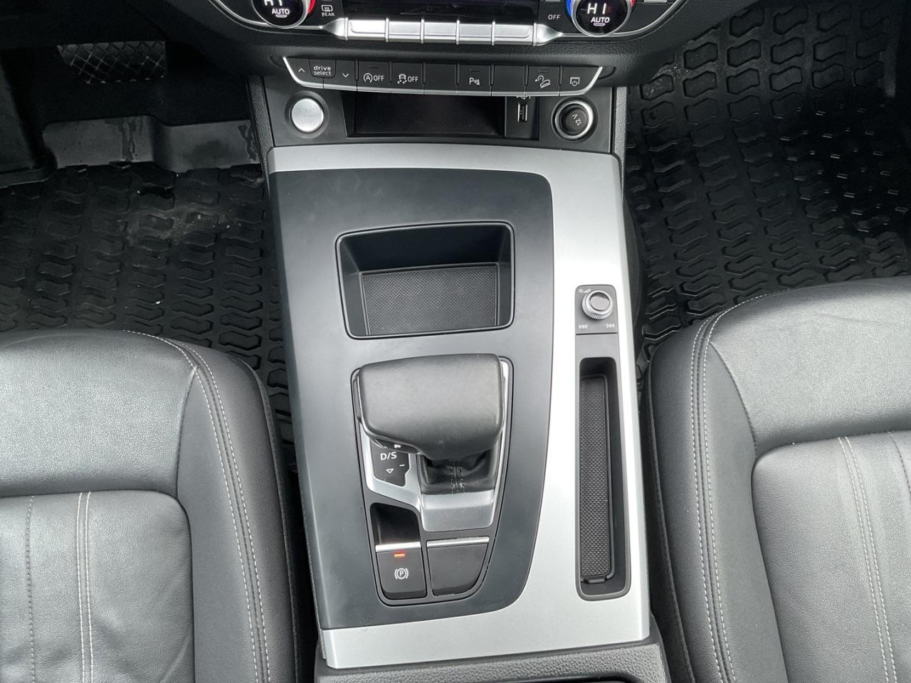 2022 Audi Q5 KOMFORT 45 TFSI QUATTRO - CAR PLAY! BACK-UP CAM! B Photo