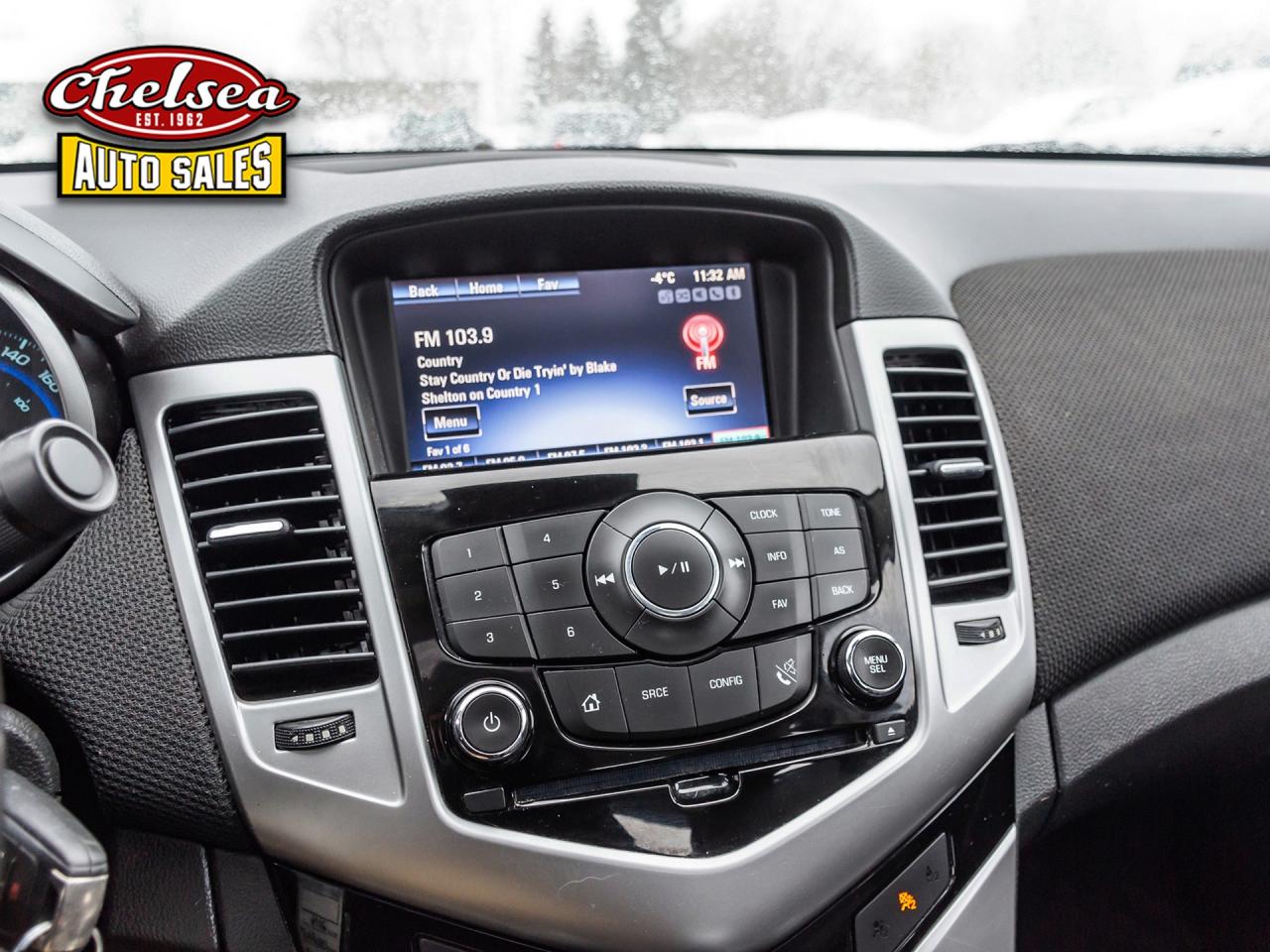 2016 Chevrolet Cruze 2LT Photo