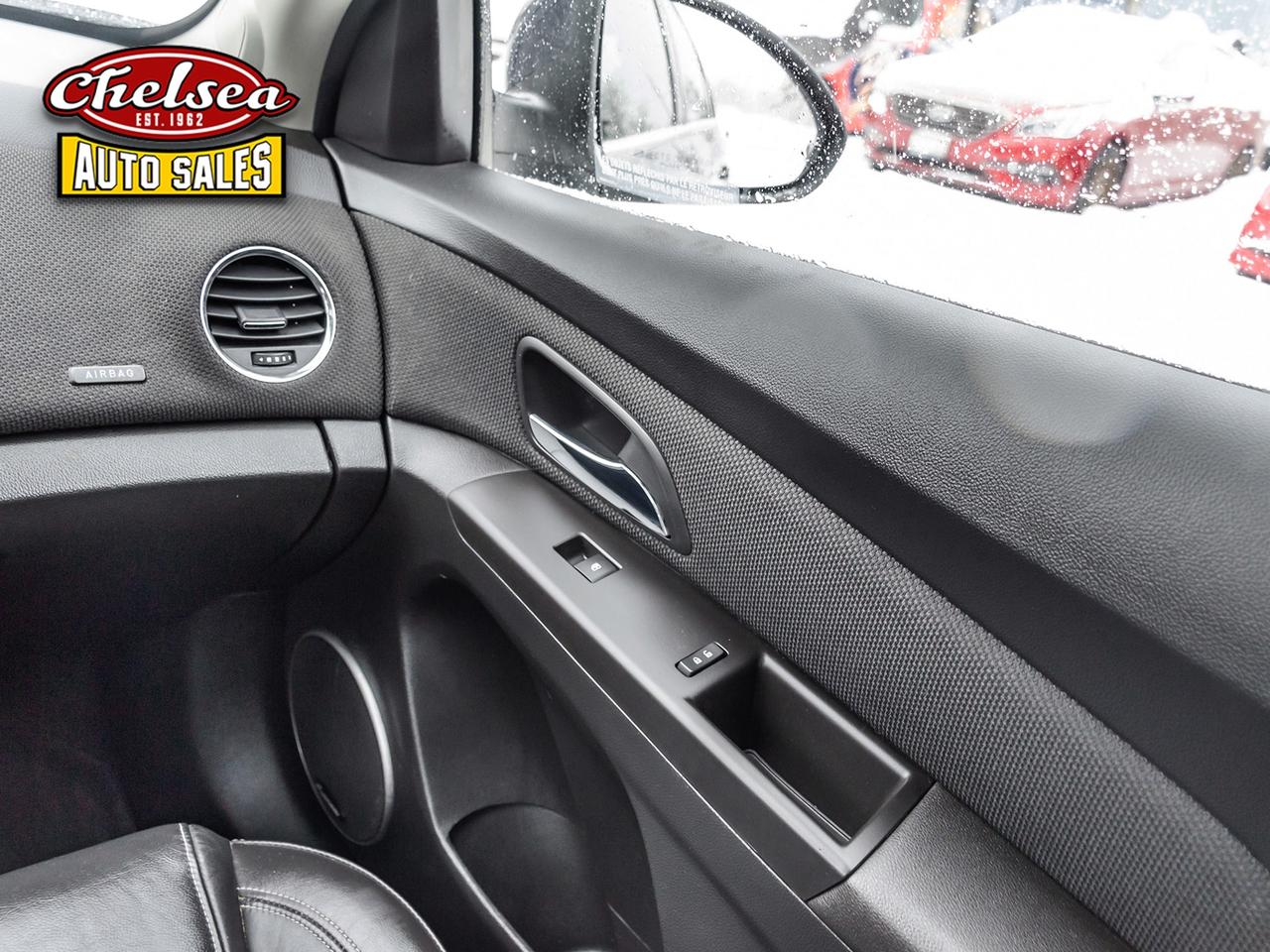 2016 Chevrolet Cruze 2LT Photo