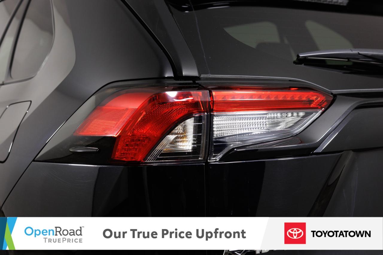 2024 Toyota RAV4 Hybrid SE! CERTIFIED PRE OWNED! ACCIDENT FREE! ELIGIBLE F Photo