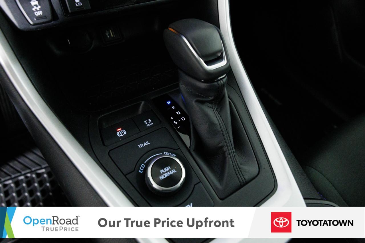 2024 Toyota RAV4 Hybrid SE! CERTIFIED PRE OWNED! ACCIDENT FREE! ELIGIBLE F Photo