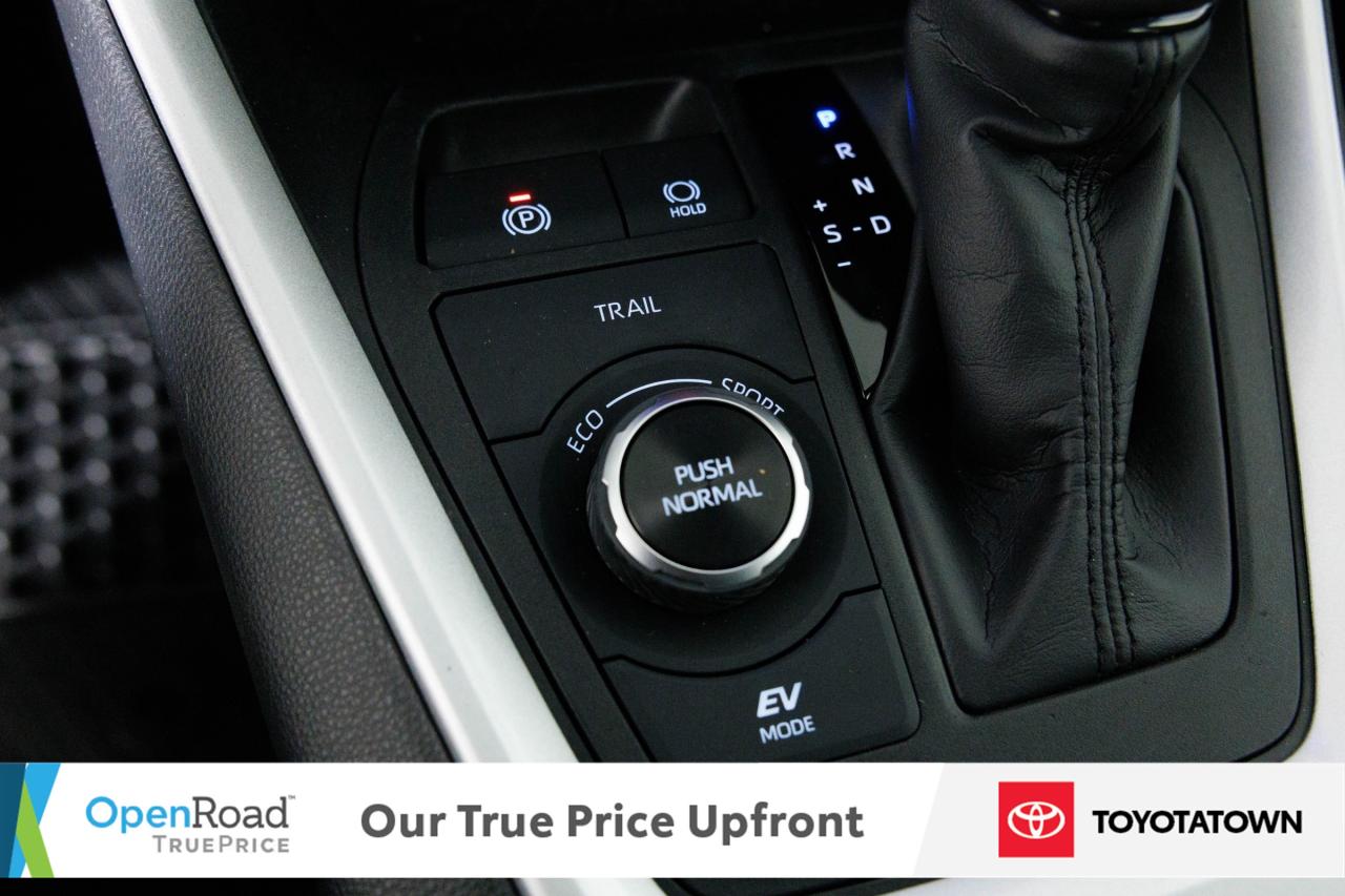 2024 Toyota RAV4 Hybrid SE! CERTIFIED PRE OWNED! ACCIDENT FREE! ELIGIBLE F Photo