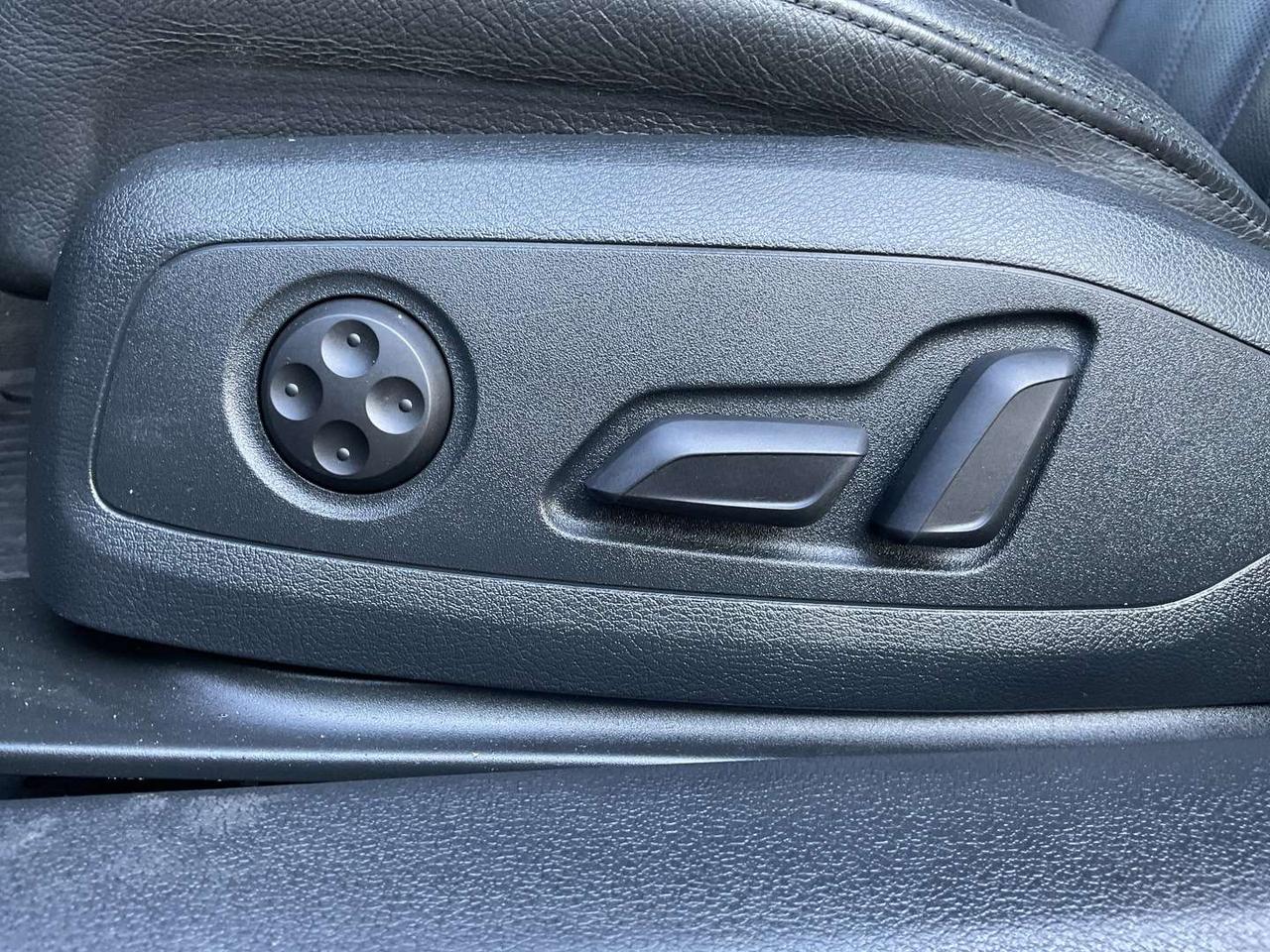 2017 Audi A4 Technik Quattro Sedan - B&O AUDIO! LTHR! NAV! 360 CAM! BSM! COOLED SEATS! Photo