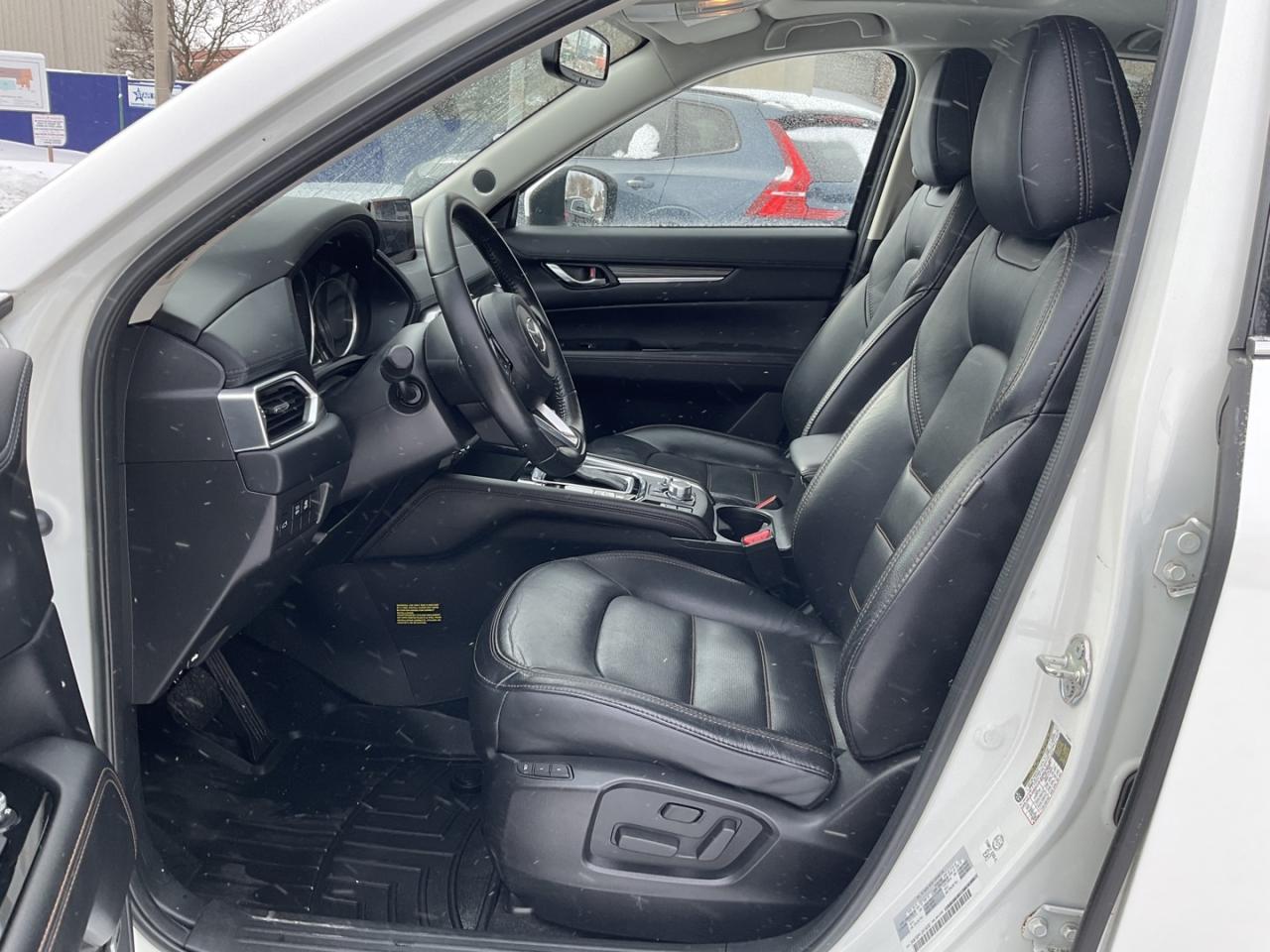 2018 Mazda CX-5 GT AWD - LTHR! NAV! BACK-UP CAM! BSM! HUD! Photo