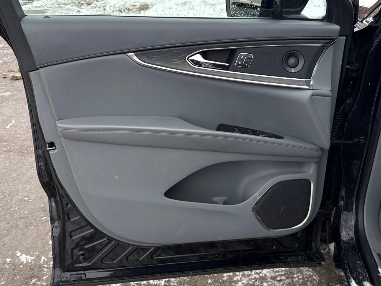 2019 Lincoln Nautilus RESERVE   ROOF   TECH PKG Photo