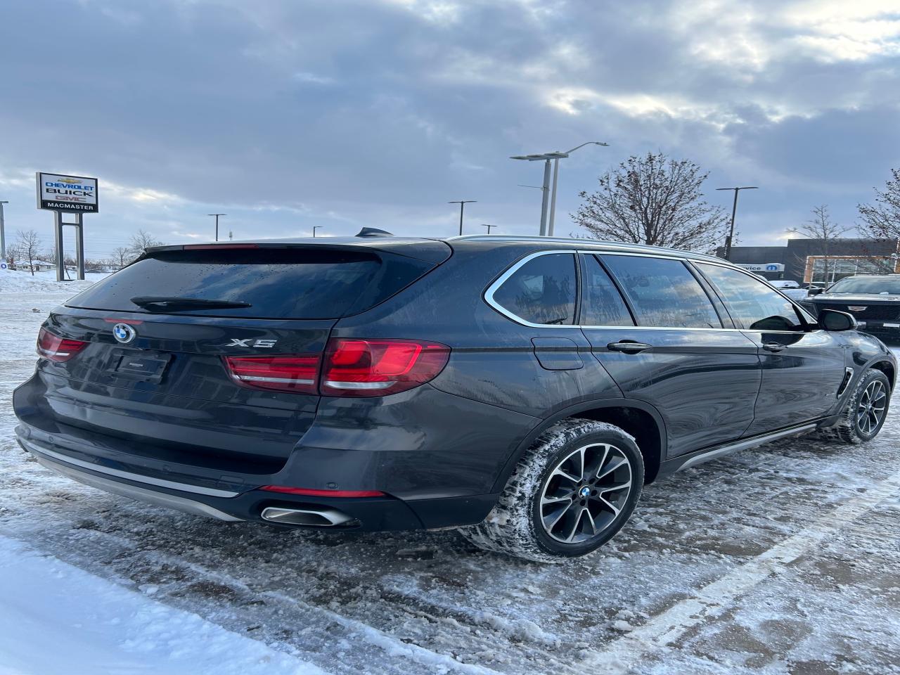 2018 BMW X5 xDrive35i 4dr All-Wheel Drive Sports Activity Vehicle Photo3