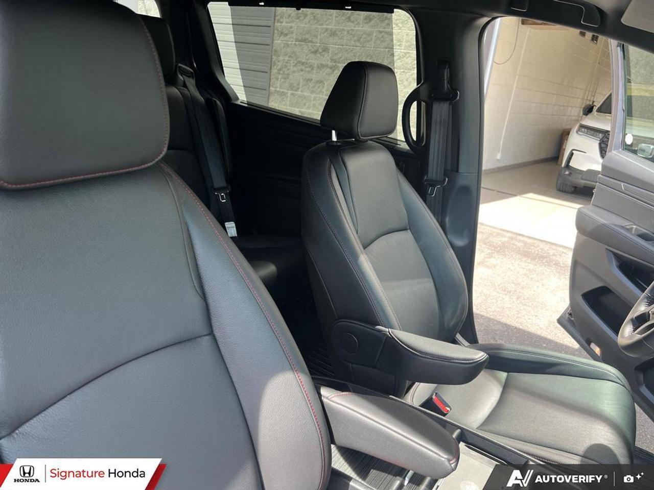 2025 Honda Odyssey Sport-L Photo