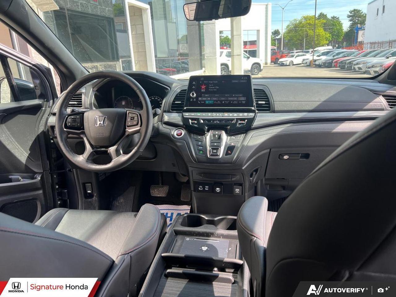 2025 Honda Odyssey Sport-L Photo