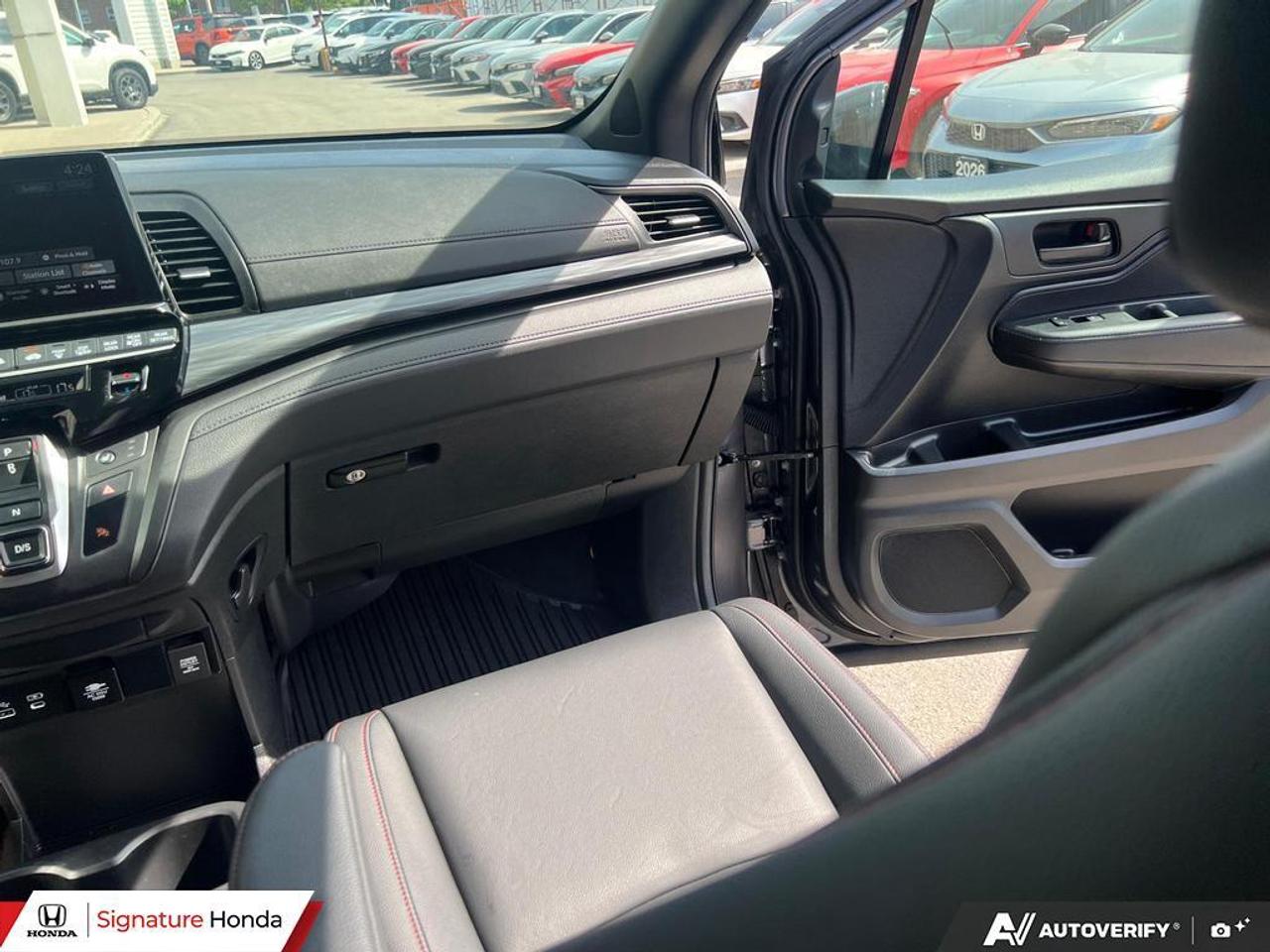 2025 Honda Odyssey Sport-L Photo