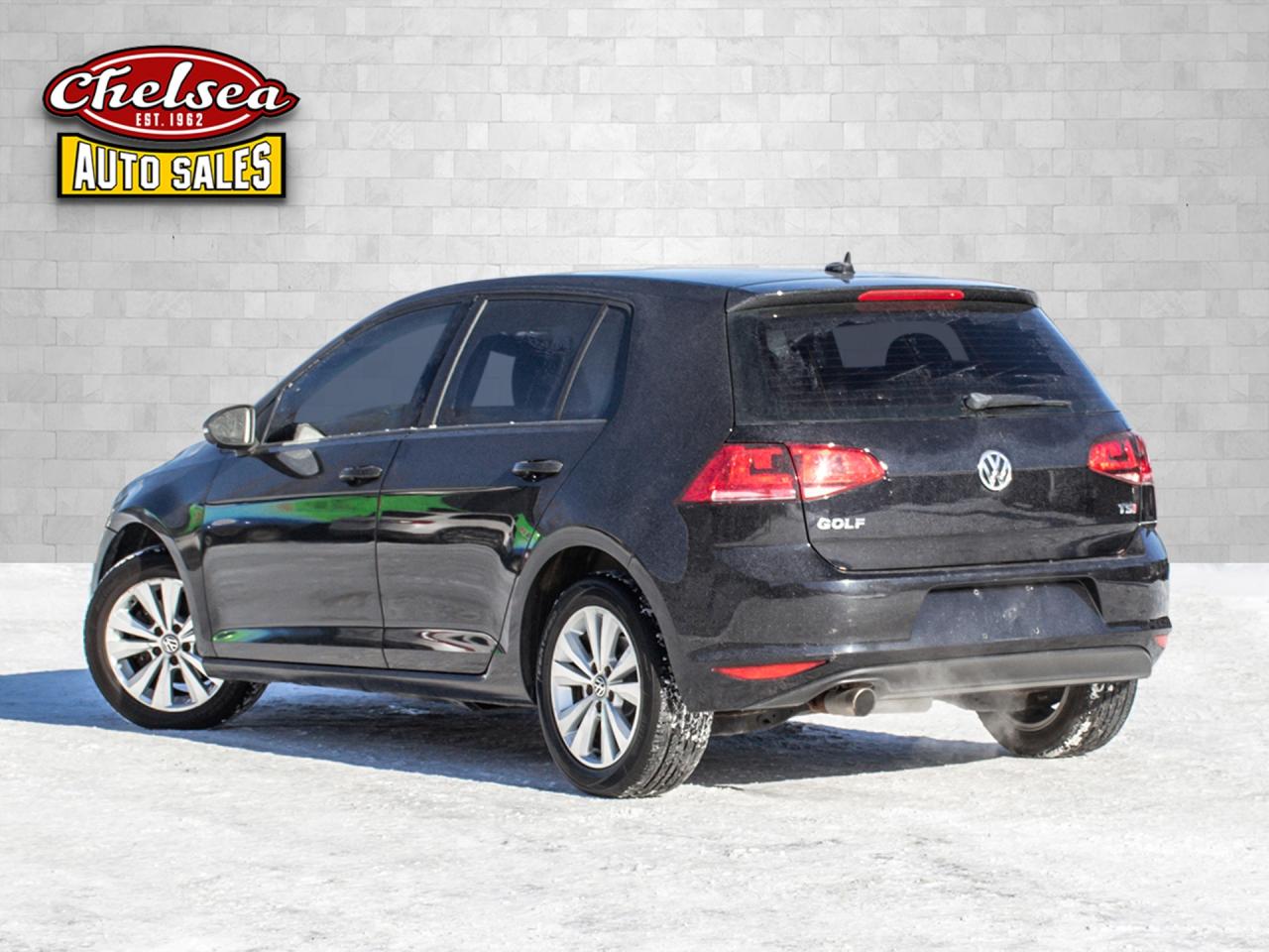 2016 Volkswagen Golf TSI S 6A Photo