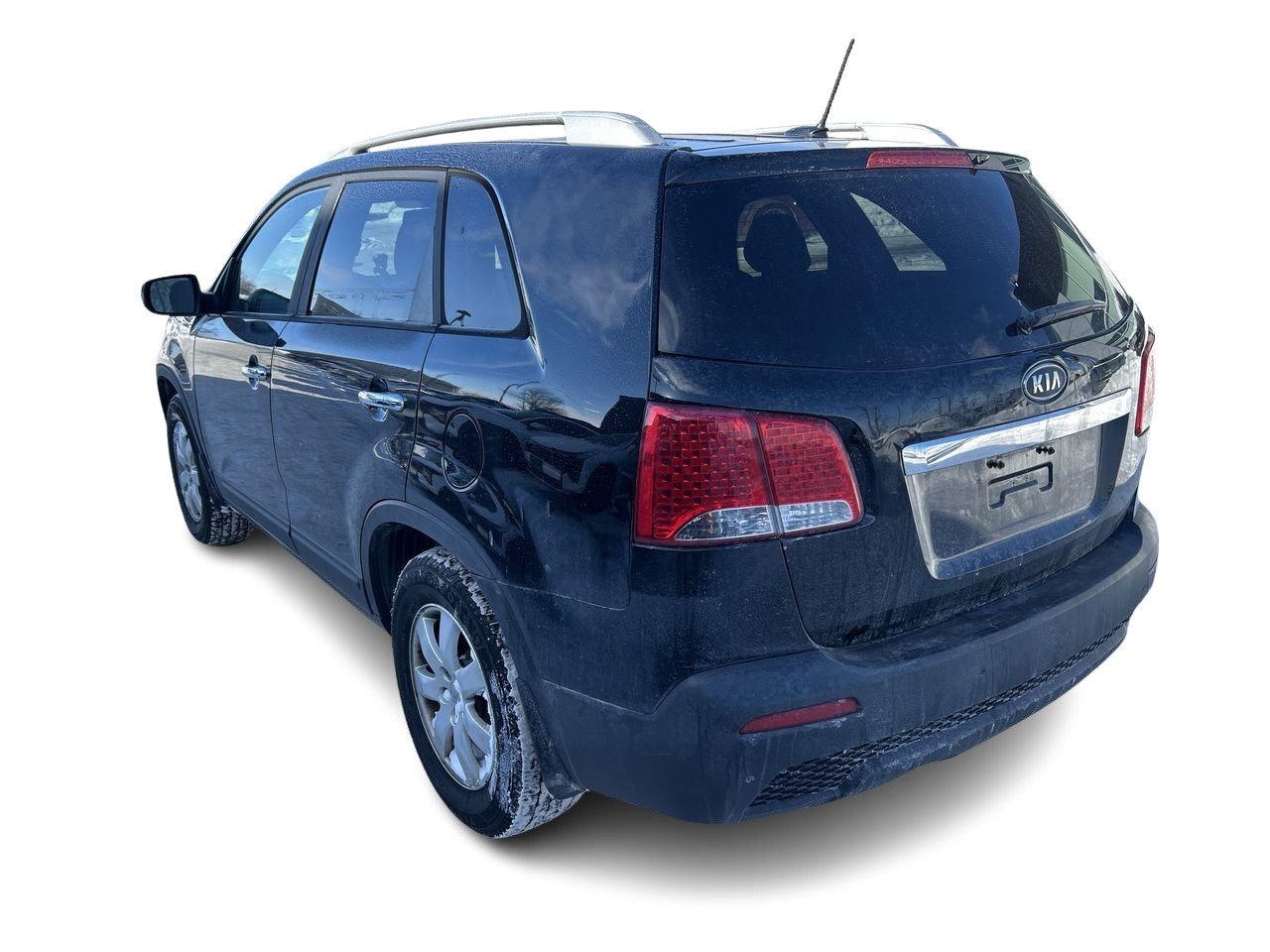 2013 Kia Sorento LX   Dependable & Spacious SUV ONE OWNER   BLACK Photo