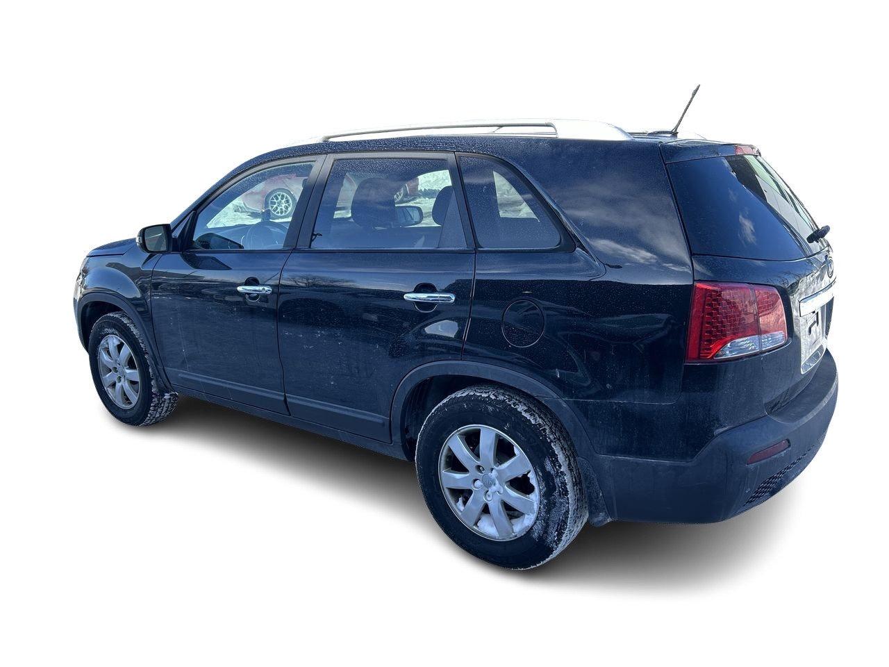 2013 Kia Sorento LX   Dependable & Spacious SUV ONE OWNER   BLACK Photo
