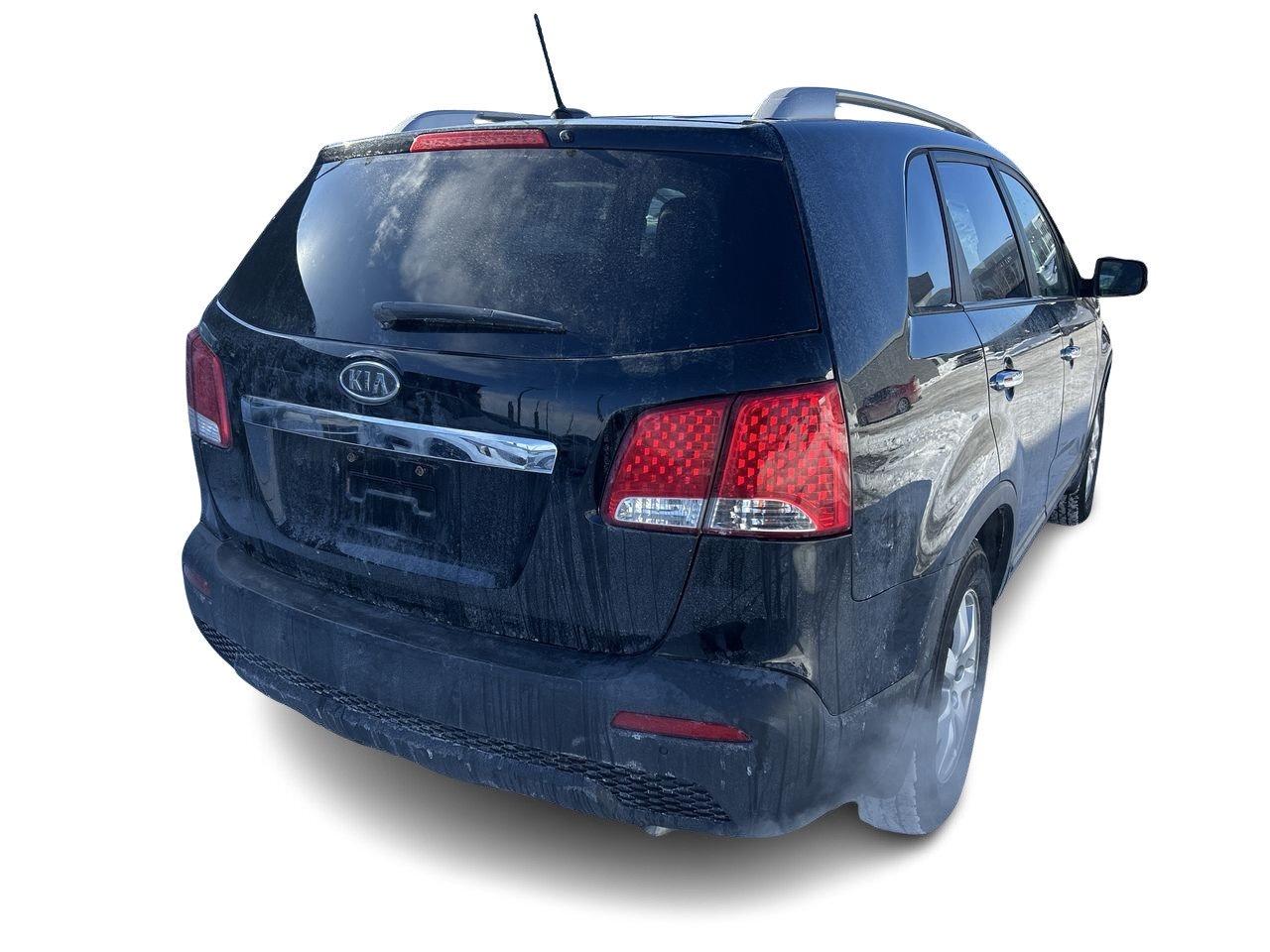 2013 Kia Sorento LX   Dependable & Spacious SUV ONE OWNER   BLACK Photo