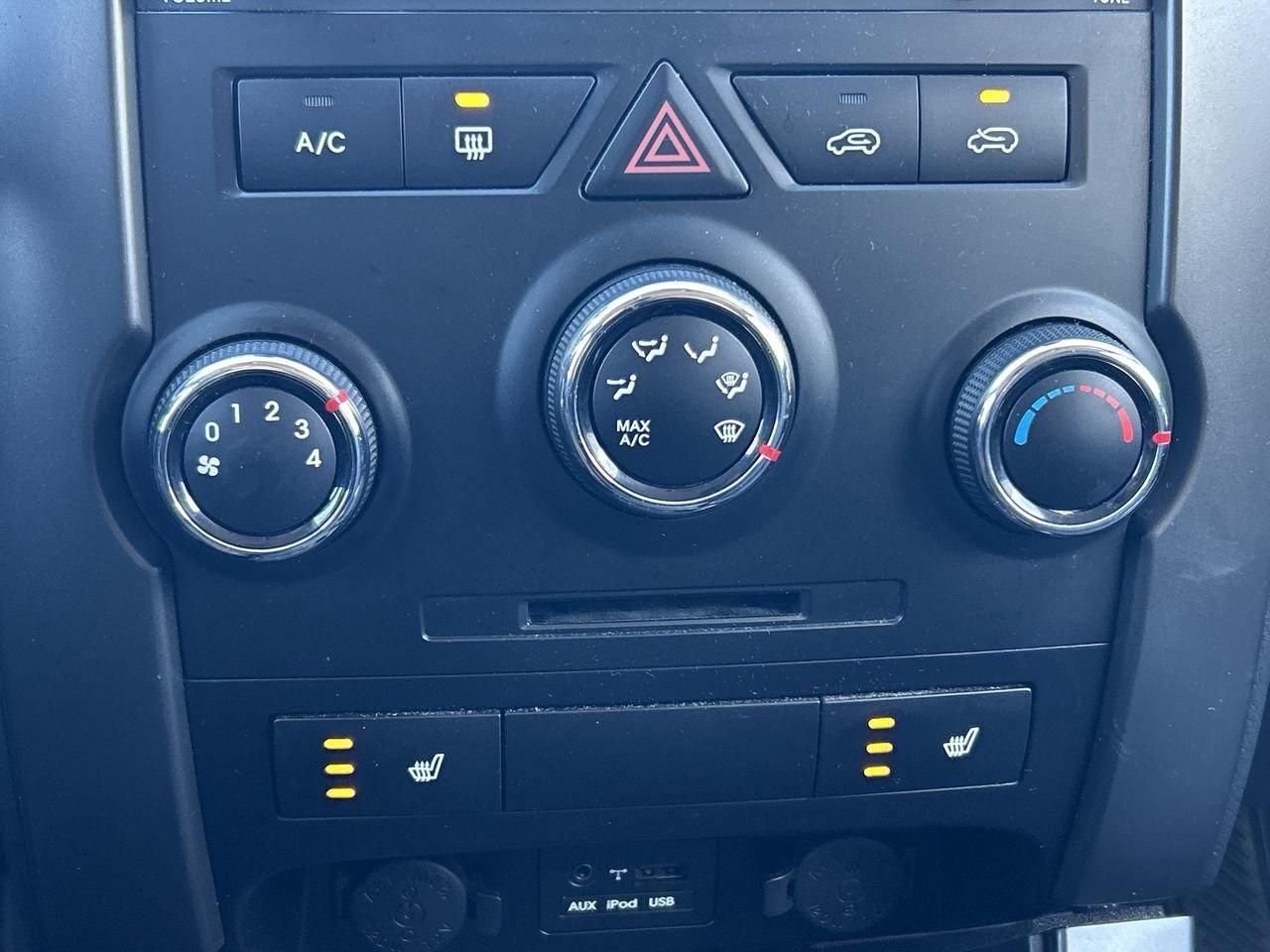 2013 Kia Sorento LX   Dependable & Spacious SUV ONE OWNER   BLACK Photo