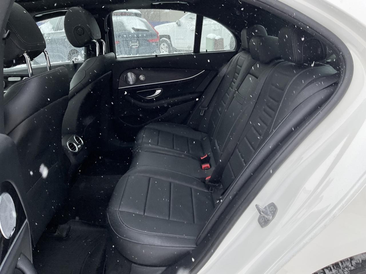 2018 Mercedes-Benz E-Class E400 4MATIC - BURMESTER! HUD! NAV! 360 CAM! BSM! Photo