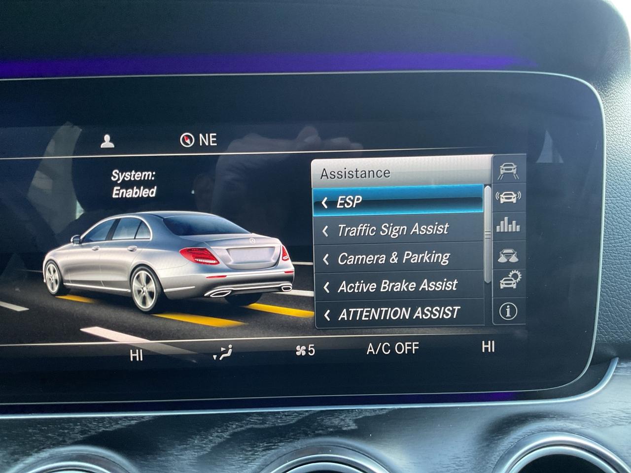 2018 Mercedes-Benz E-Class E400 4MATIC - BURMESTER! HUD! NAV! 360 CAM! BSM! Photo