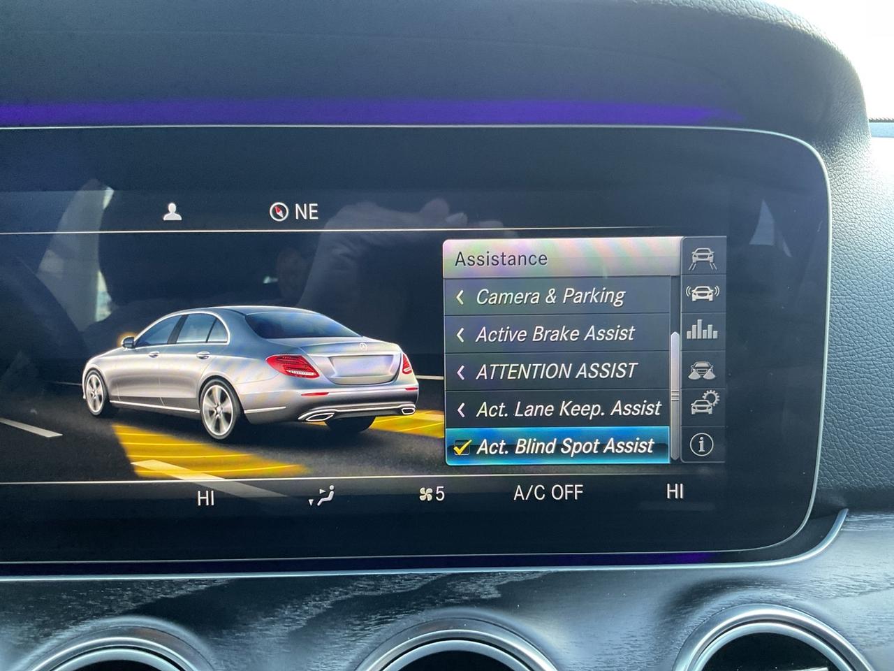 2018 Mercedes-Benz E-Class E400 4MATIC - BURMESTER! HUD! NAV! 360 CAM! BSM! Photo