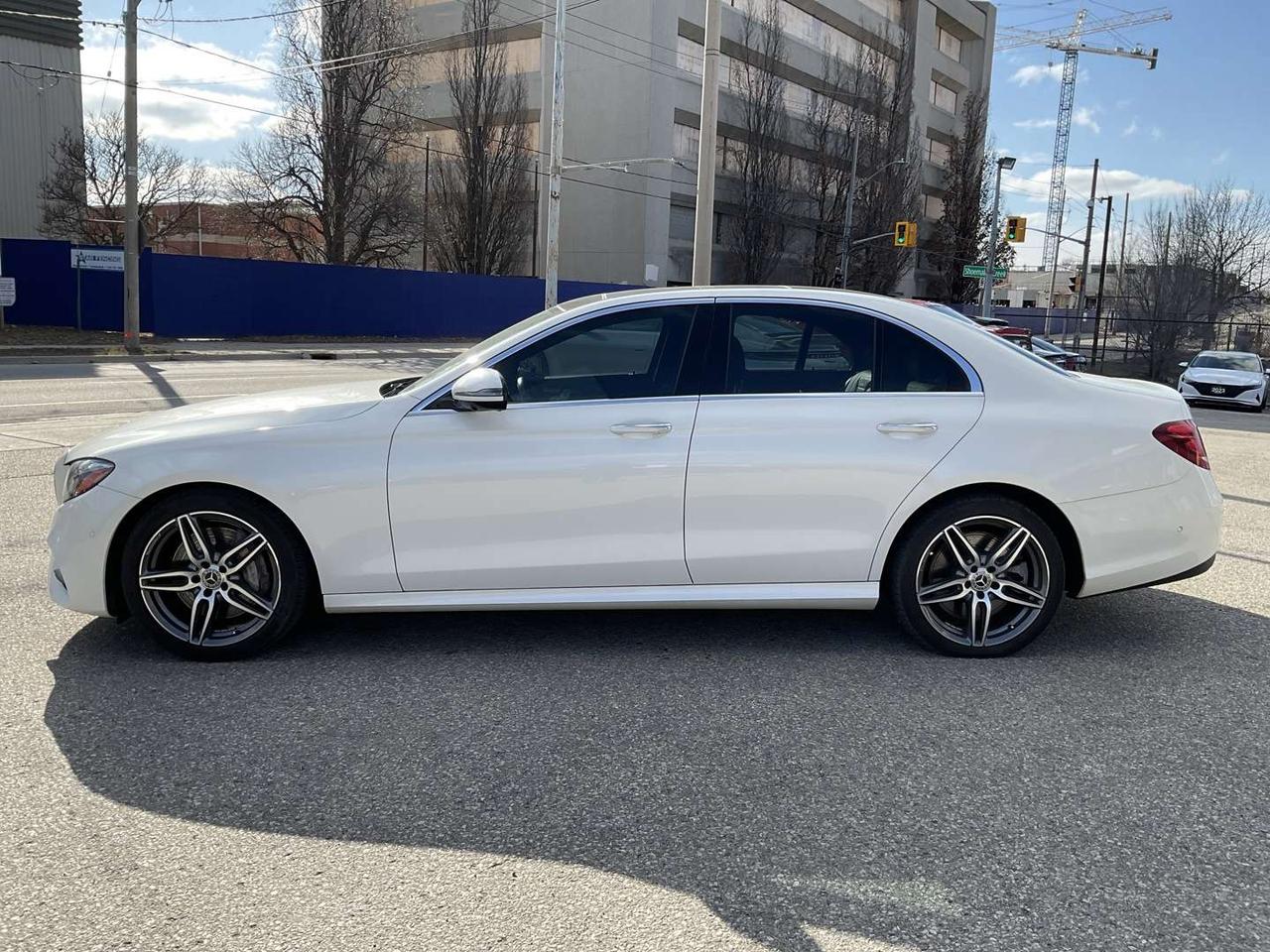 2018 Mercedes-Benz E-Class E400 4MATIC - BURMESTER! HUD! NAV! 360 CAM! BSM! Photo3