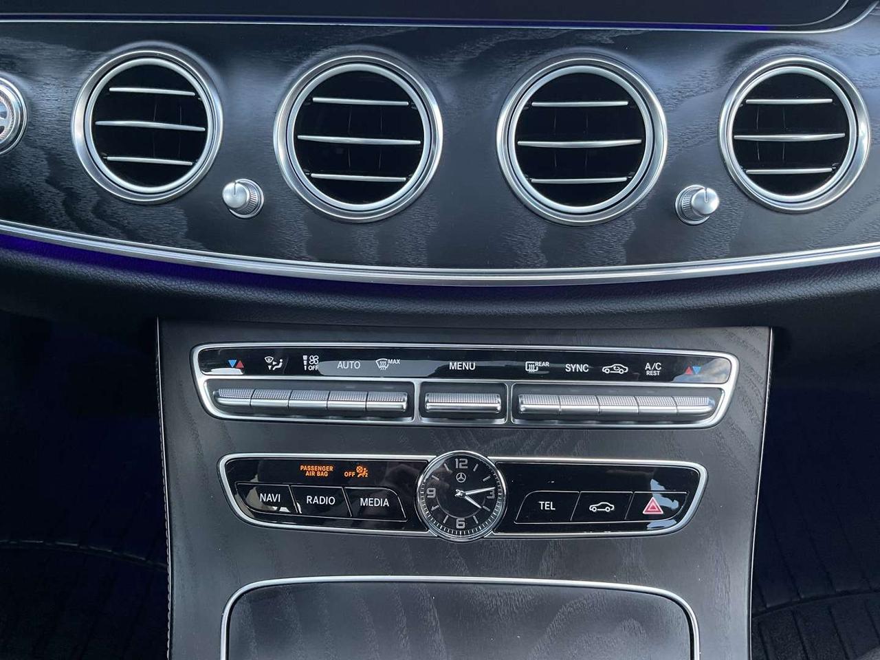 2018 Mercedes-Benz E-Class E400 4MATIC - BURMESTER! HUD! NAV! 360 CAM! BSM! Photo