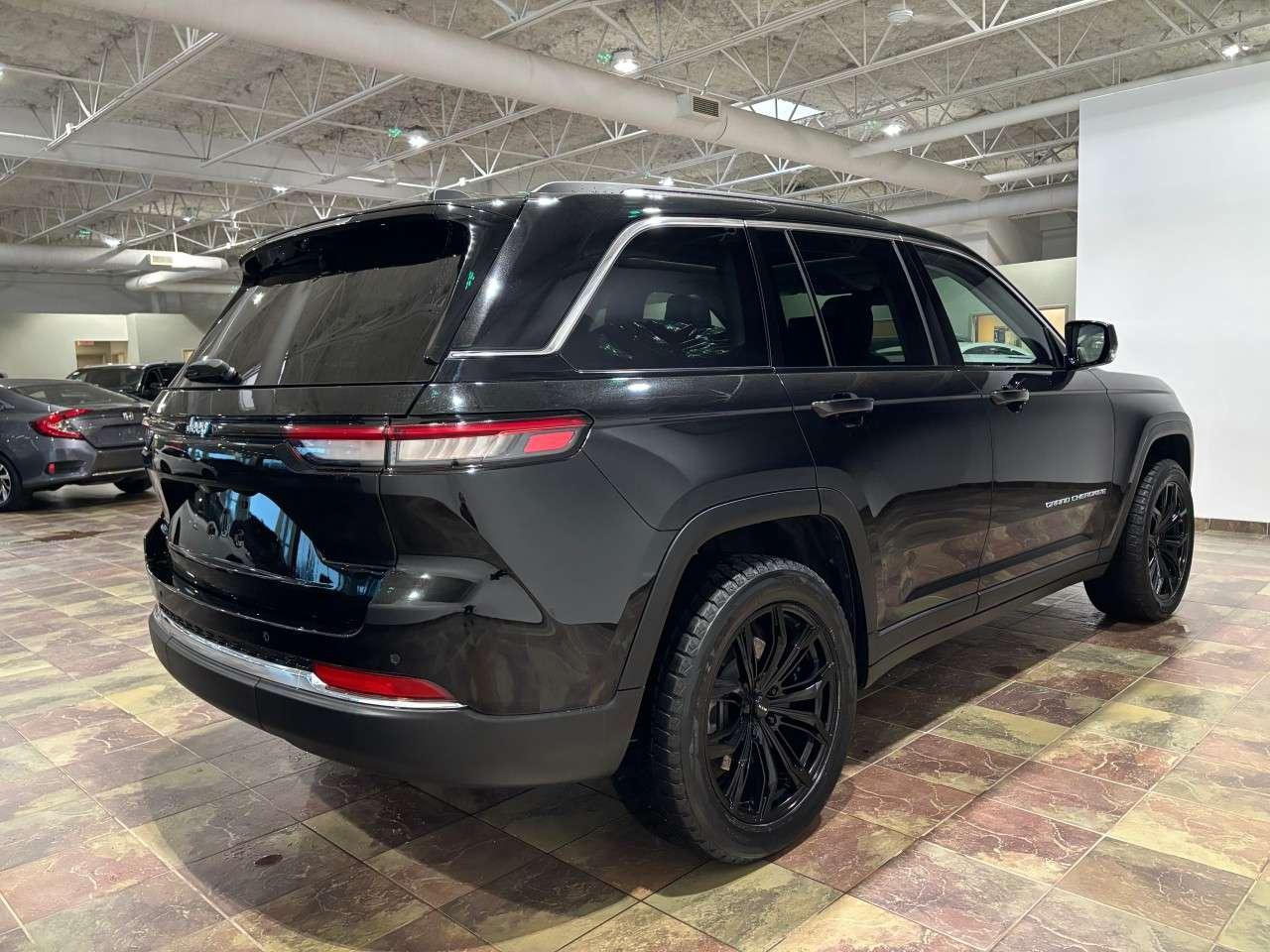 2022 Jeep Grand Cherokee 4X4 Photo