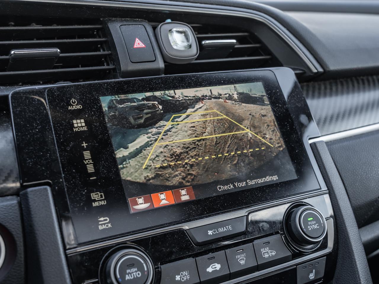 2018 Honda Civic Navigation Photo
