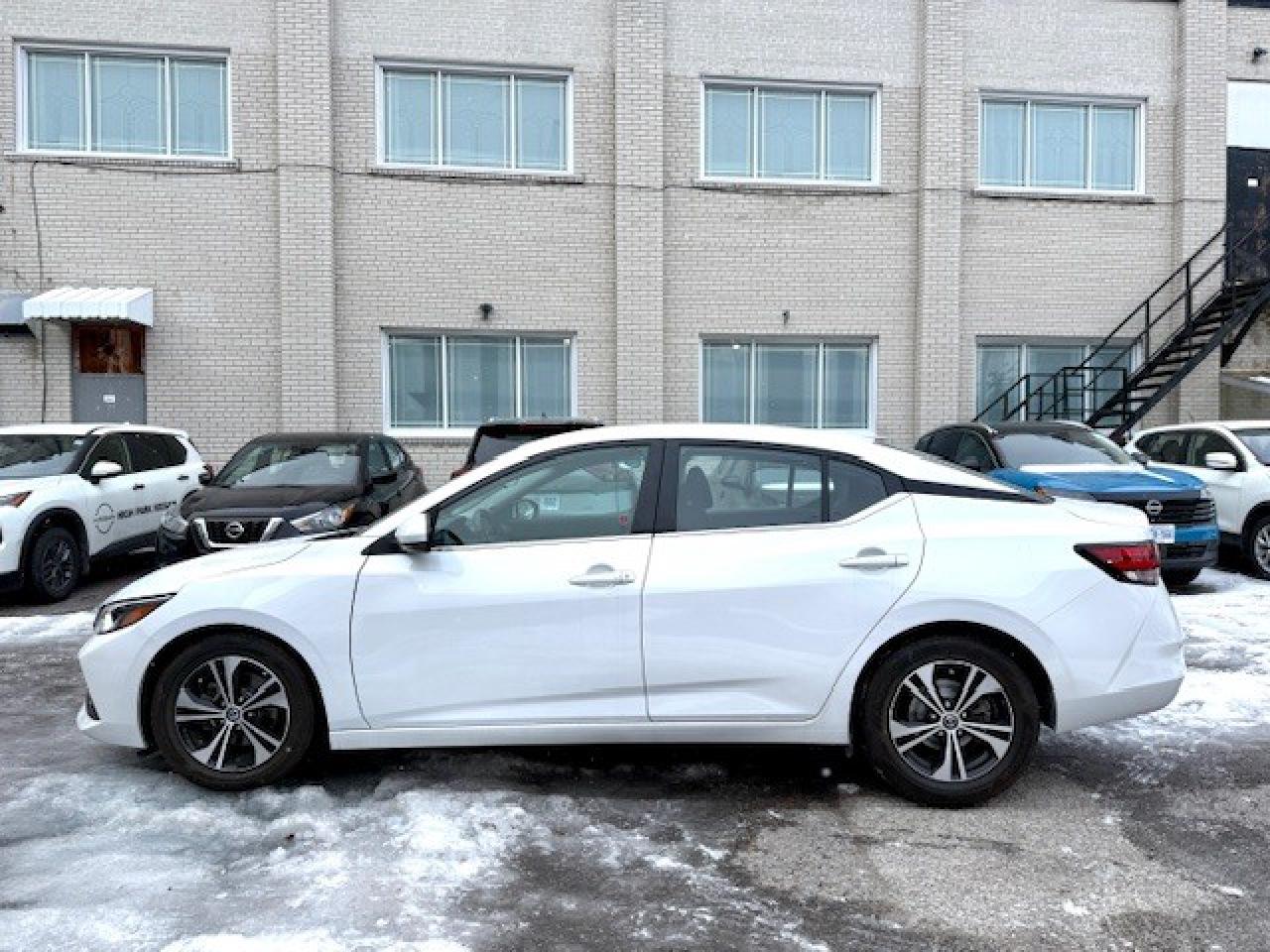 2022 Nissan Sentra SV, APPLE CARPLAY, HEATED SEATS, PUSH BUTTON, SIRI Photo