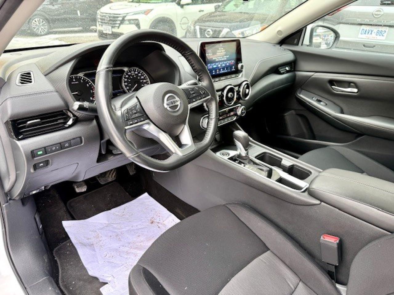 2022 Nissan Sentra SV, APPLE CARPLAY, HEATED SEATS, PUSH BUTTON, SIRI Photo