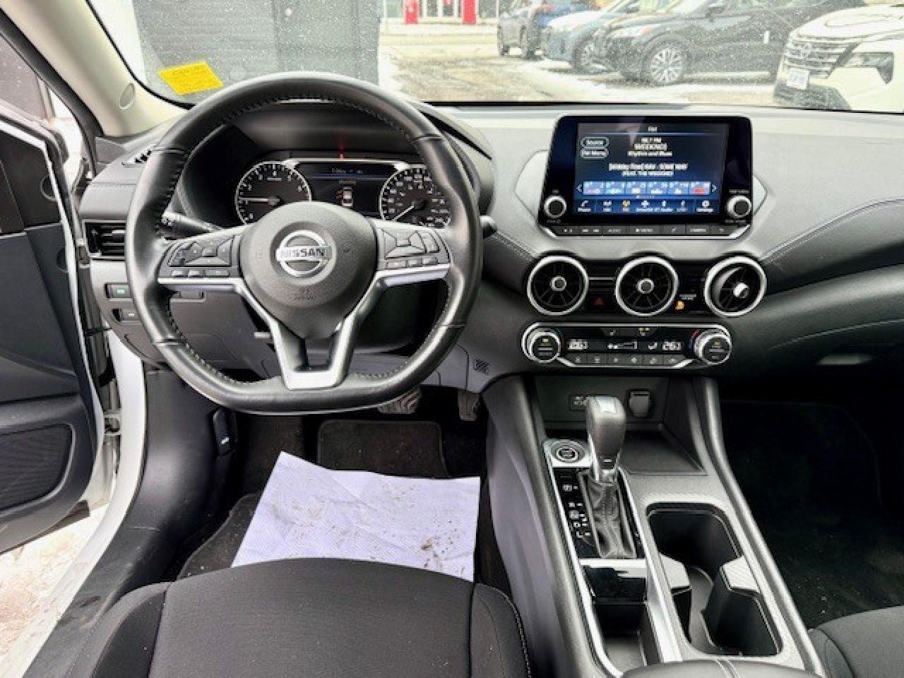 2022 Nissan Sentra SV, APPLE CARPLAY, HEATED SEATS, PUSH BUTTON, SIRI Photo