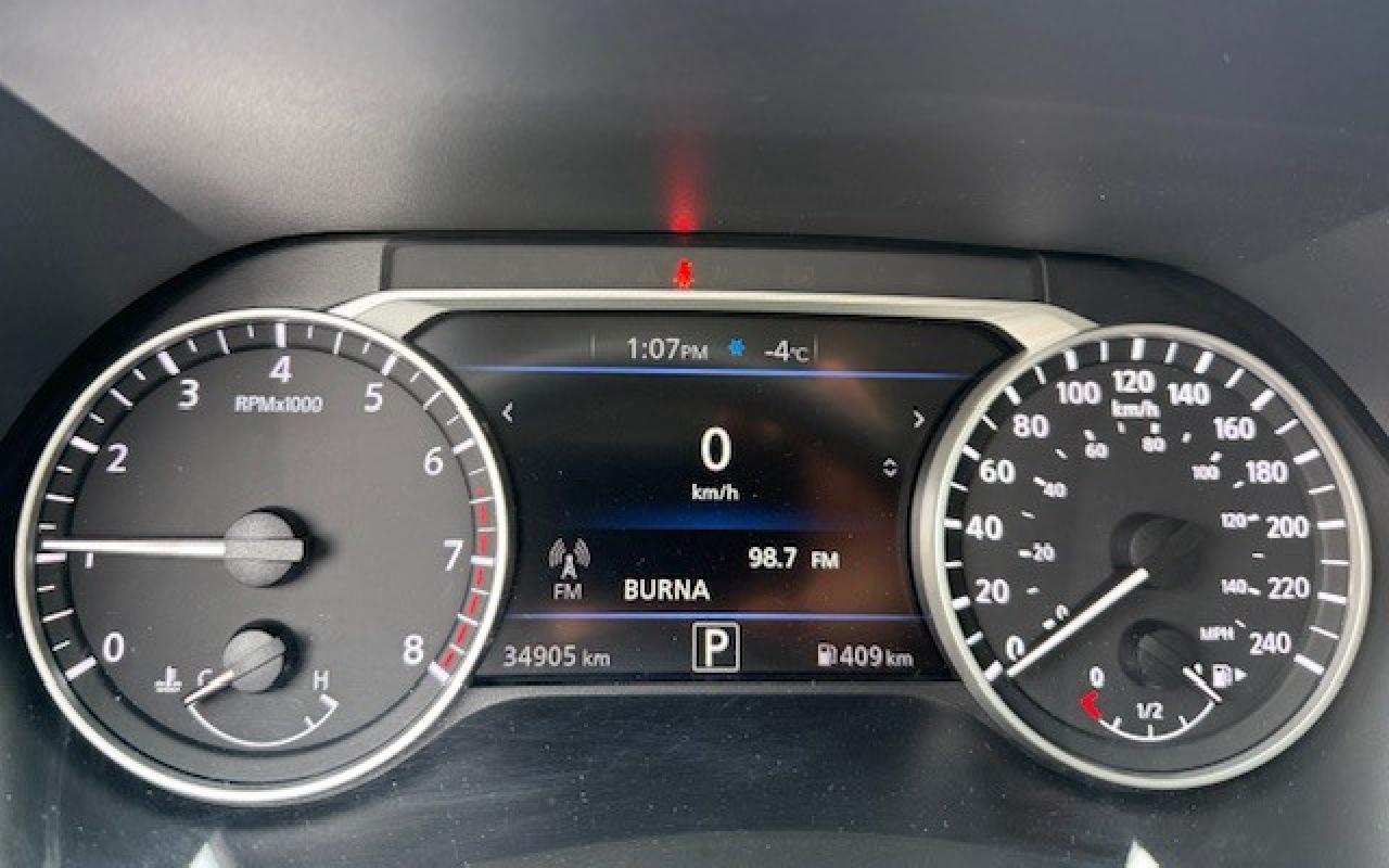 2022 Nissan Sentra SV, APPLE CARPLAY, HEATED SEATS, PUSH BUTTON, SIRI Photo