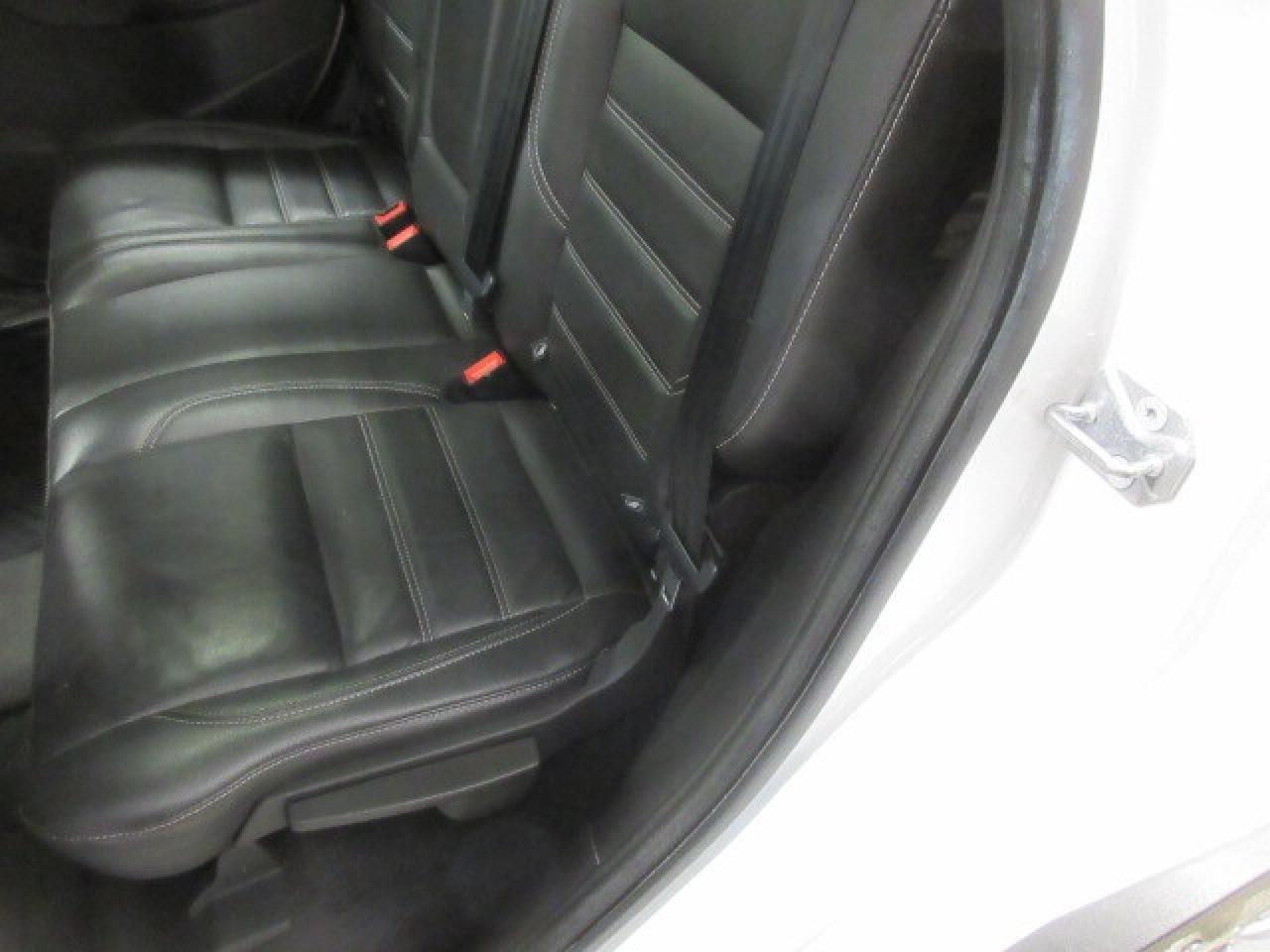 2017 Ford Escape TITANIUM AWD, NAV, ROOF, LEATHER, 77K! Photo