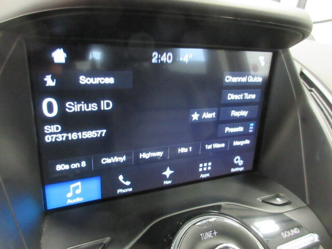 2017 Ford Escape TITANIUM AWD, NAV, ROOF, LEATHER, 77K! Photo