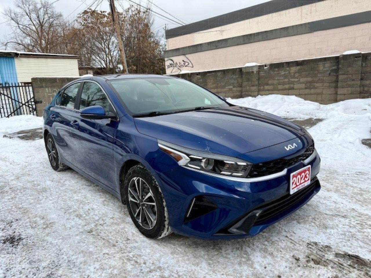 2023 Kia Forte EX IVT Photo